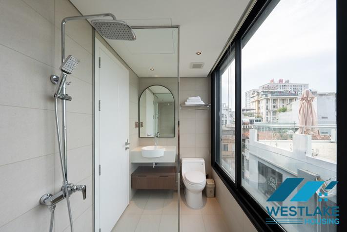 Cho Thuê Căn Hộ 02 Phòng Ngủ Mới Đẹp Hiện Đại, Ban Công View Hồ Thoáng Mát Tại Tây Hồ, Hà Nội