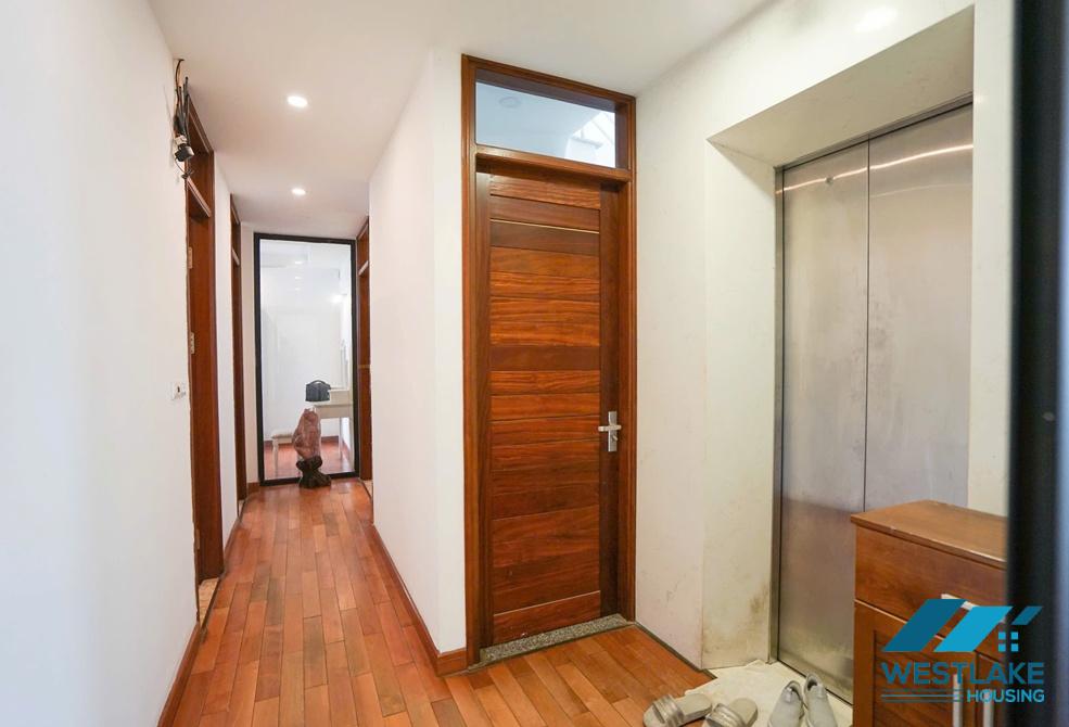 Cho Thuê Căn Hộ Duplex 3 Phòng Ngủ Mới Đẹp, Ban Công Rộng Thoáng Tại Tây Hồ, Hà Nội