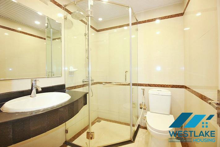 Cho Thuê Căn Hộ 3 Phòng Ngủ Rộng Đẹp, Mới Được Cài Tạo Lại Tại Phố Vũ Miên Tây Hồ, Hà Nội