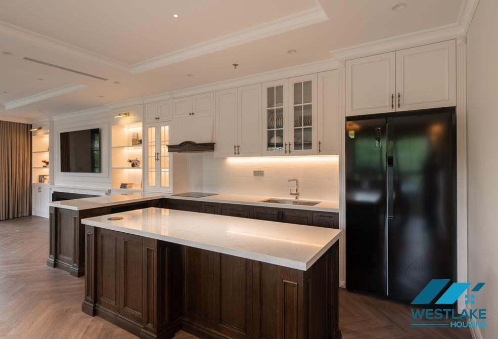 Luxurious 04-bedroom apartment with beautiful West lake view for rent in Tay Ho, Ha Noi