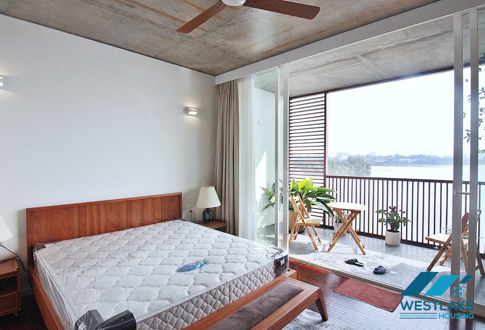 A stunning lake view 2 bedroom apartment for rent in Yen Phu, Tay Ho