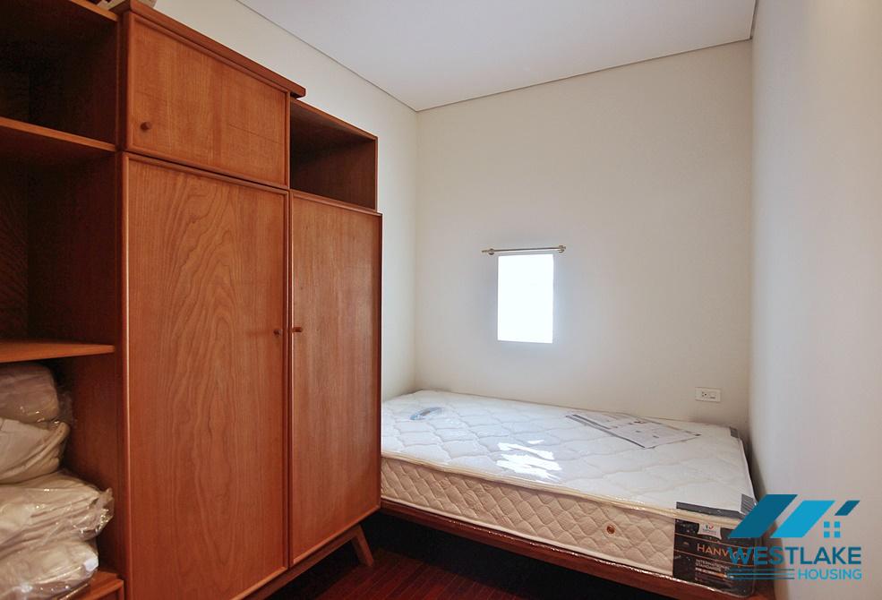 A stunning lake view 2 bedroom apartment for rent in Yen Phu, Tay Ho