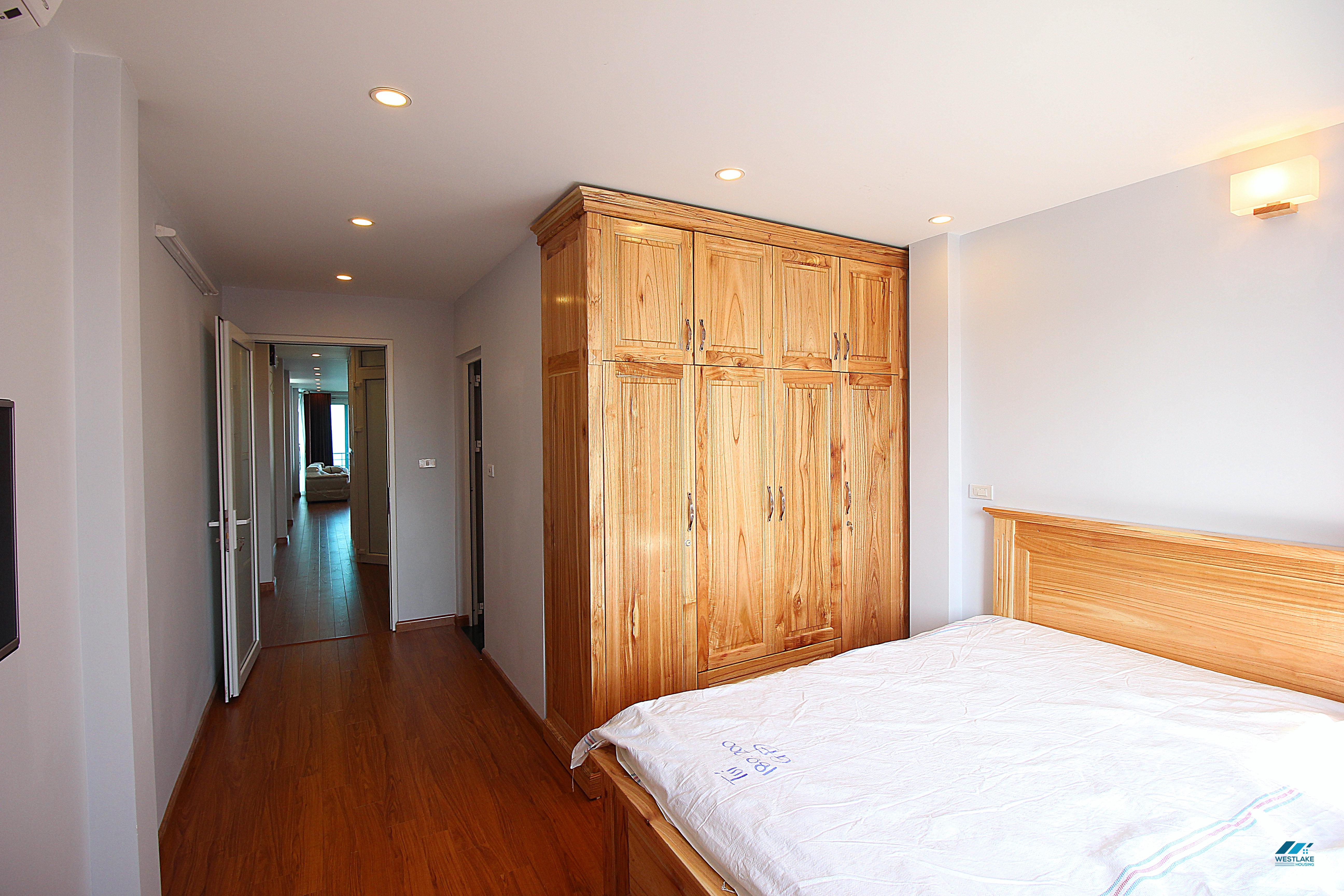 A beautidul lake view 1 bedroom apartment for rent in Tay Ho, Ha Noi A beautidul lake view 1 bedroom apartment for rent in Tay Ho, Ha Noi