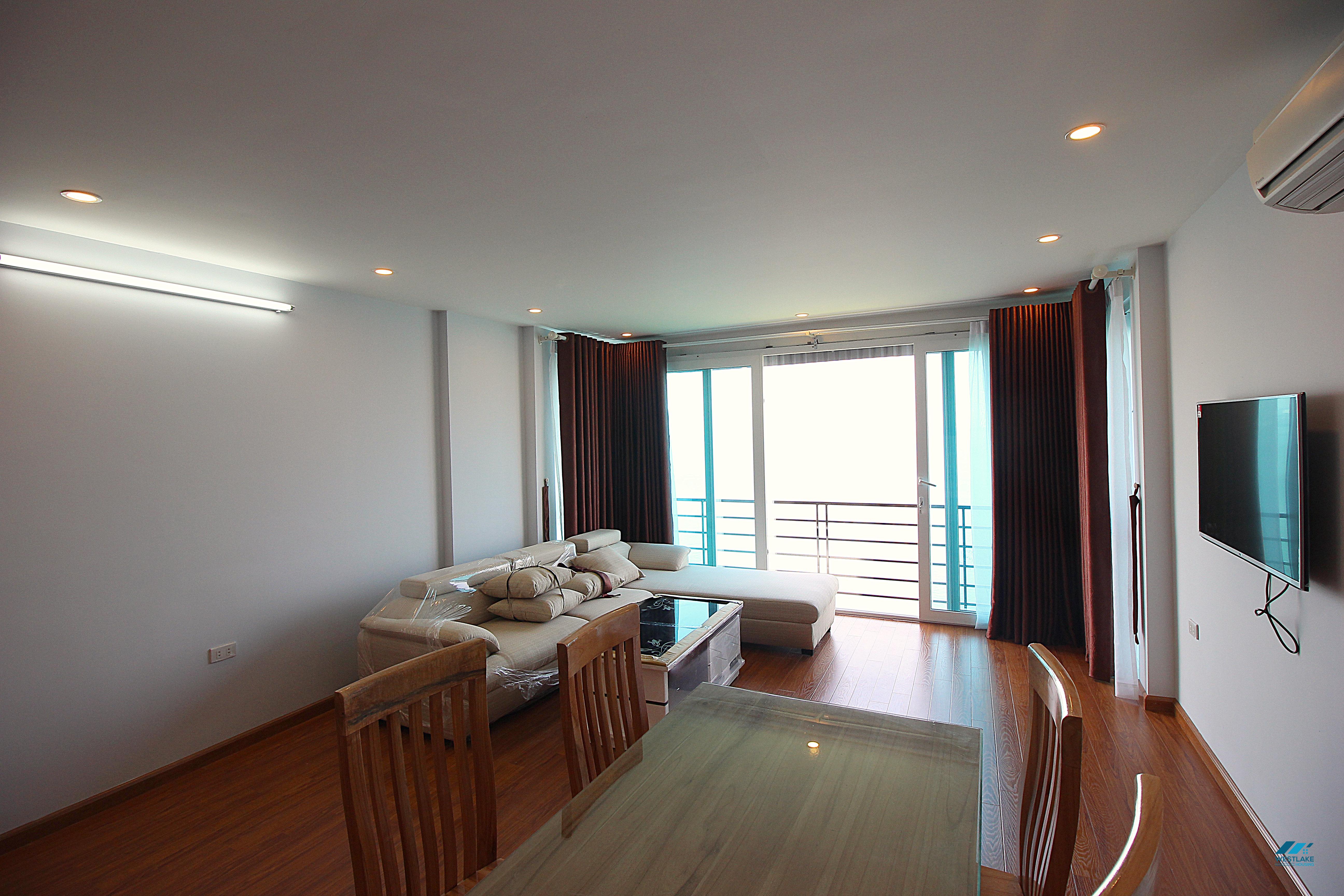 A beautidul lake view 1 bedroom apartment for rent in Tay Ho, Ha Noi