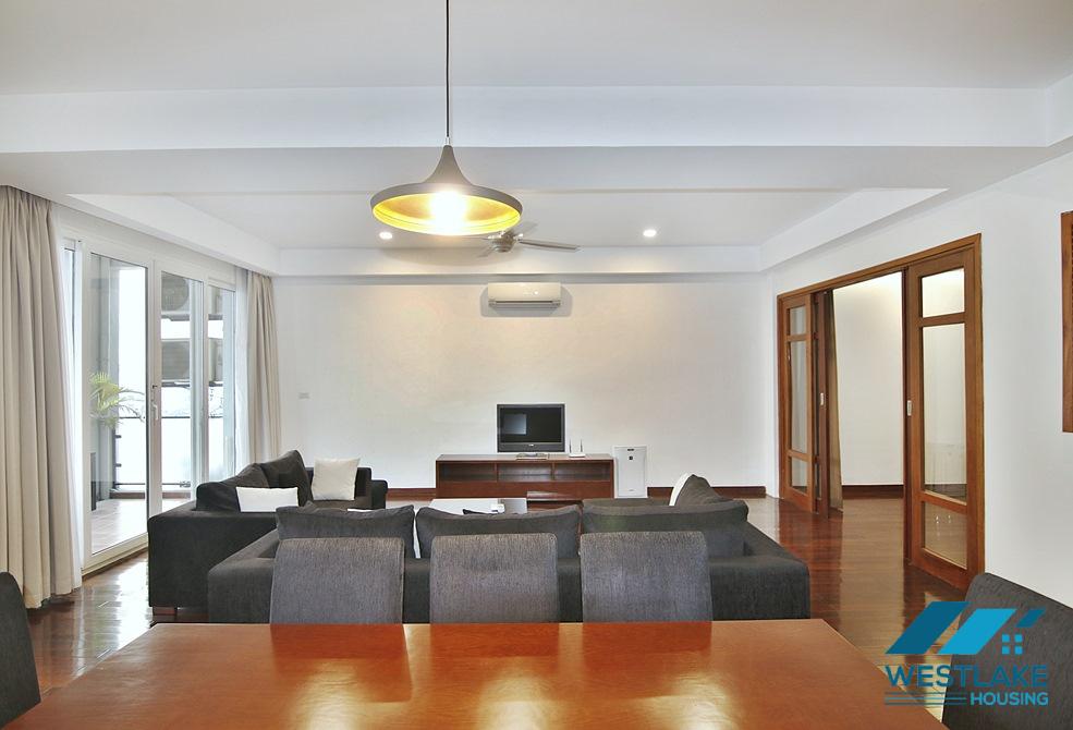 Duplex 2 bedrooms and 01 working room apartment with lake view for rent in Xuan Dieu,Tay Ho