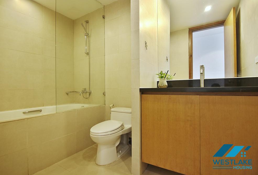 Beautiful West lake view, duplex 03 bedrooms apartment for rent in Xuan Dieu, Tay Ho, Ha Noi