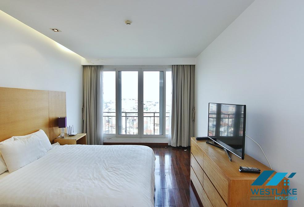 Beautiful West lake view, duplex 03 bedrooms apartment for rent in Xuan Dieu, Tay Ho, Ha Noi