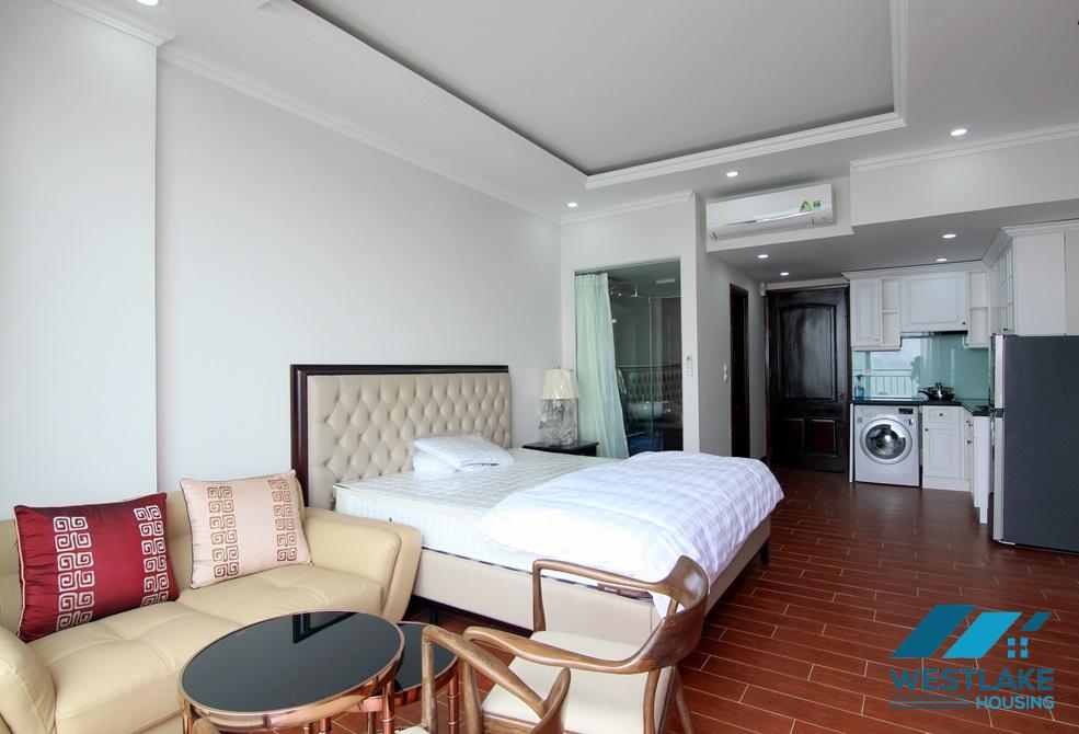 Lakeview studio apartment for rent in Vu Mien, Tay Ho