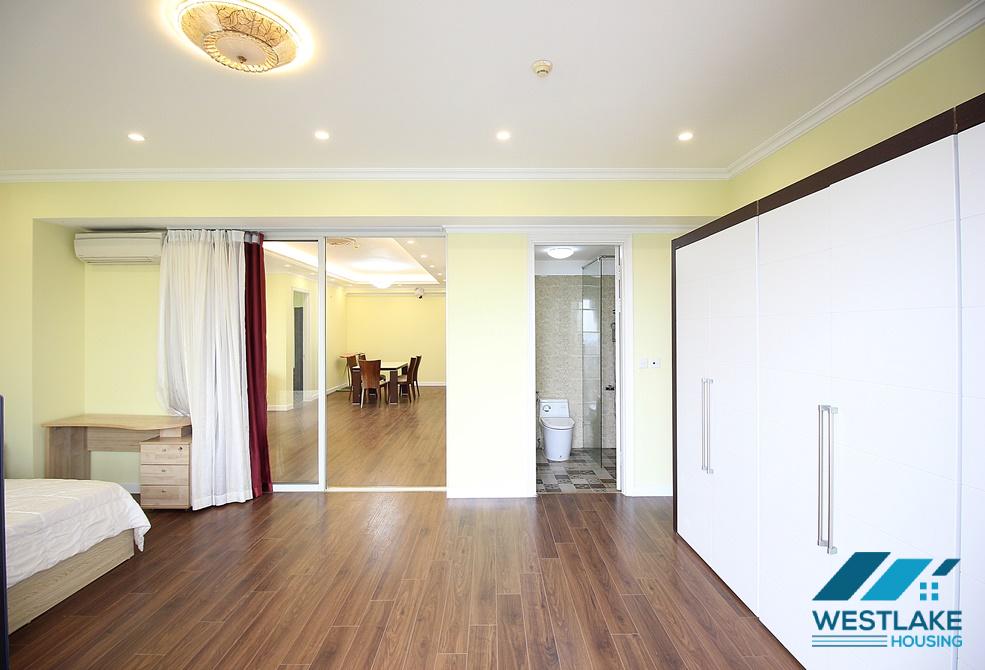 A bright and spacious 3 bedroom apartment for rent in Ciputra E Tower, Tay Ho, Ha Noi