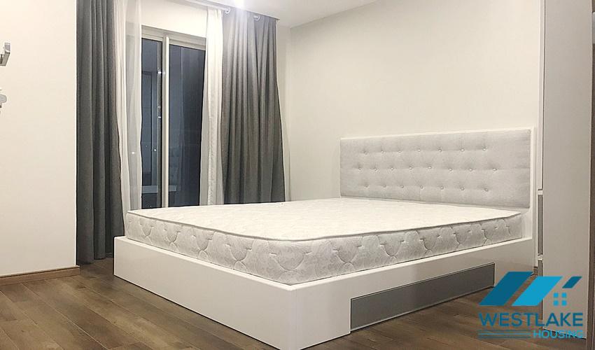Cho thuê căn hộ 2 phòng ngủ hiện đại tại khu đô thị Ciputra, Hà Nội