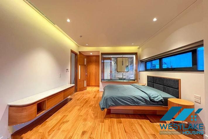 Cho Thuê Căn Hộ 3 Phòng Ngủ Mới Đẹp Hiện Đại, Ban Công Rộng, View Hồ Thoáng Mát Tại Âu Cơ, Tây Hồ, Hà Nội