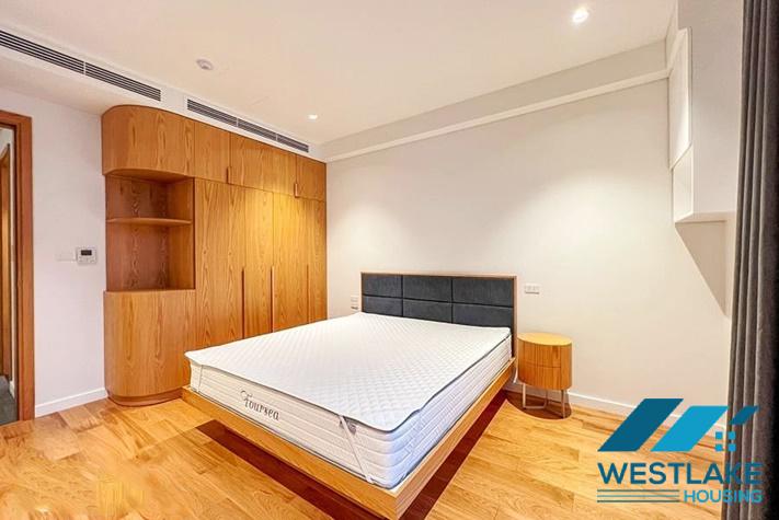 Cho Thuê Căn Hộ 3 Phòng Ngủ Mới Đẹp Hiện Đại, Ban Công Rộng, View Hồ Thoáng Mát Tại Âu Cơ, Tây Hồ, Hà Nội