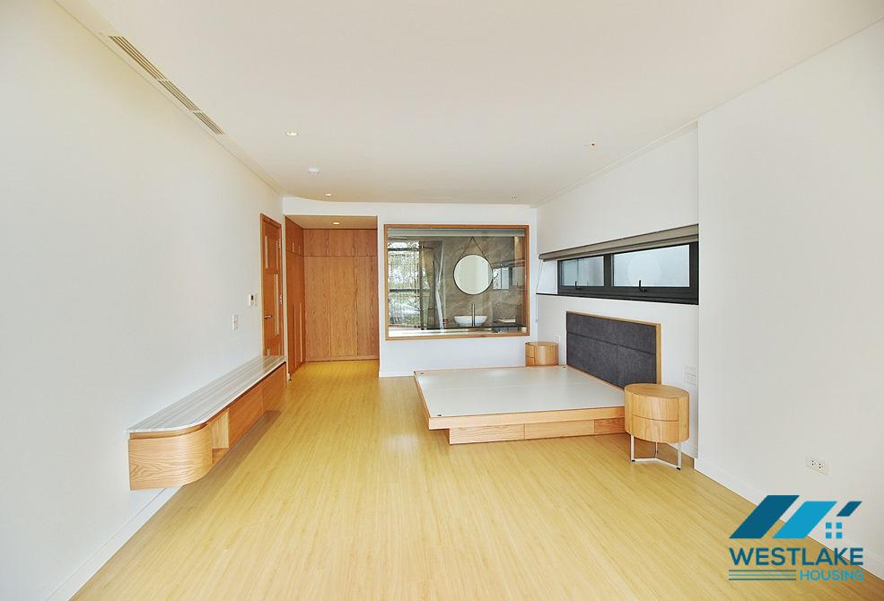 Căn Hộ 3 Phòng Ngủ Mới Đẹp Hiện Đại, Ban Công Rộng, View Hồ Thoáng Mát Cho Thuê Tại  Âu Cơ, Tây Hồ, Hà Nội