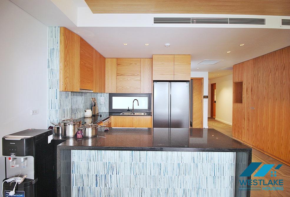Căn Hộ 3 Phòng Ngủ Mới Đẹp Hiện Đại, Ban Công Rộng, View Hồ Thoáng Mát Cho Thuê Tại  Âu Cơ, Tây Hồ, Hà Nội