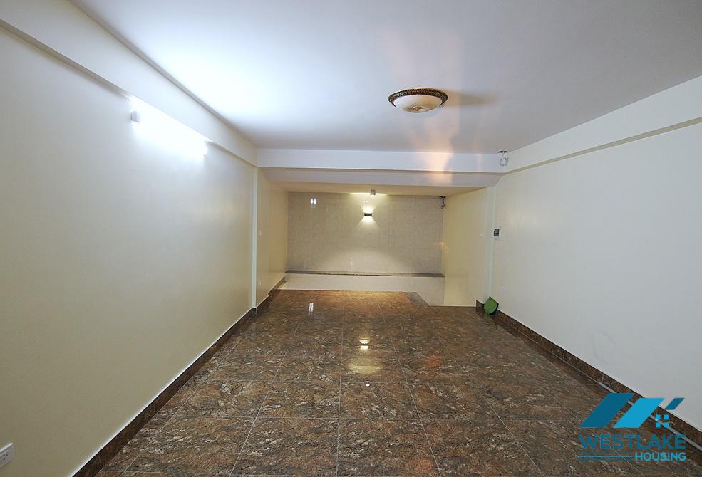 A lakeside office space for rent in Yen Phu, Tay Ho