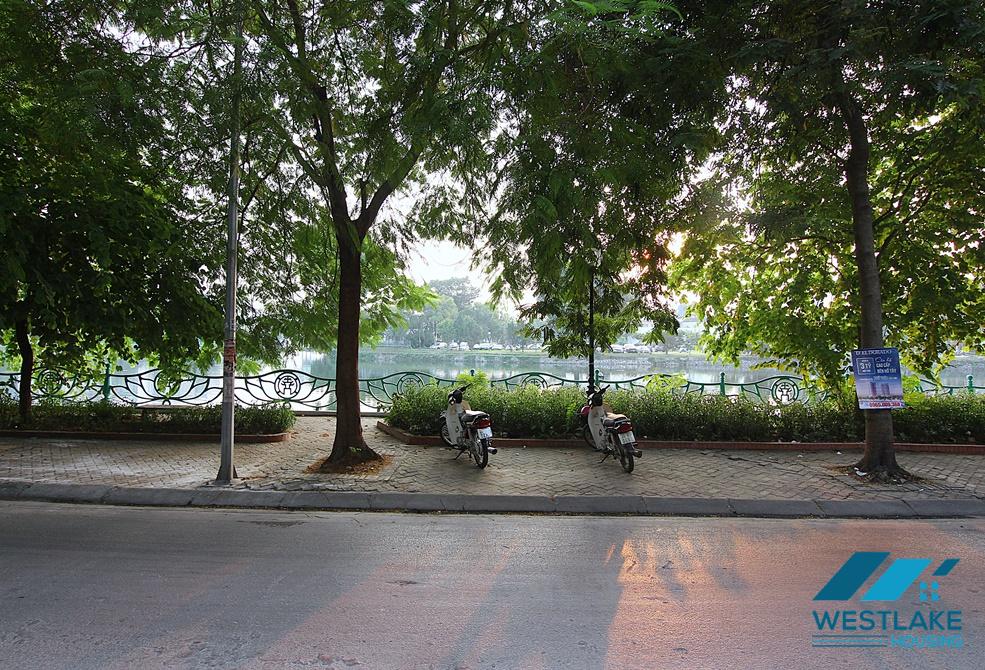 A lakeside office space for rent in Yen Phu, Tay Ho