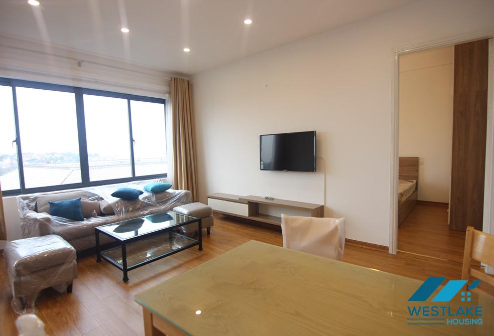 A top floor 1 bedroom apartment for rent in Tu Hoa, Tay Ho, Ha Noi