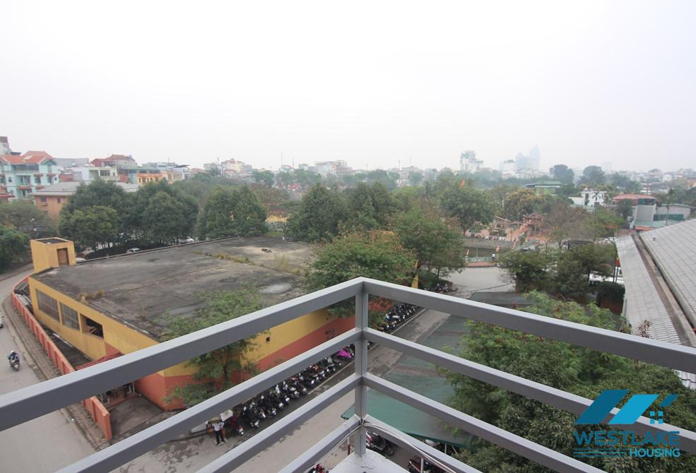 A top floor 1 bedroom apartment for rent in Tu Hoa, Tay Ho, Ha Noi