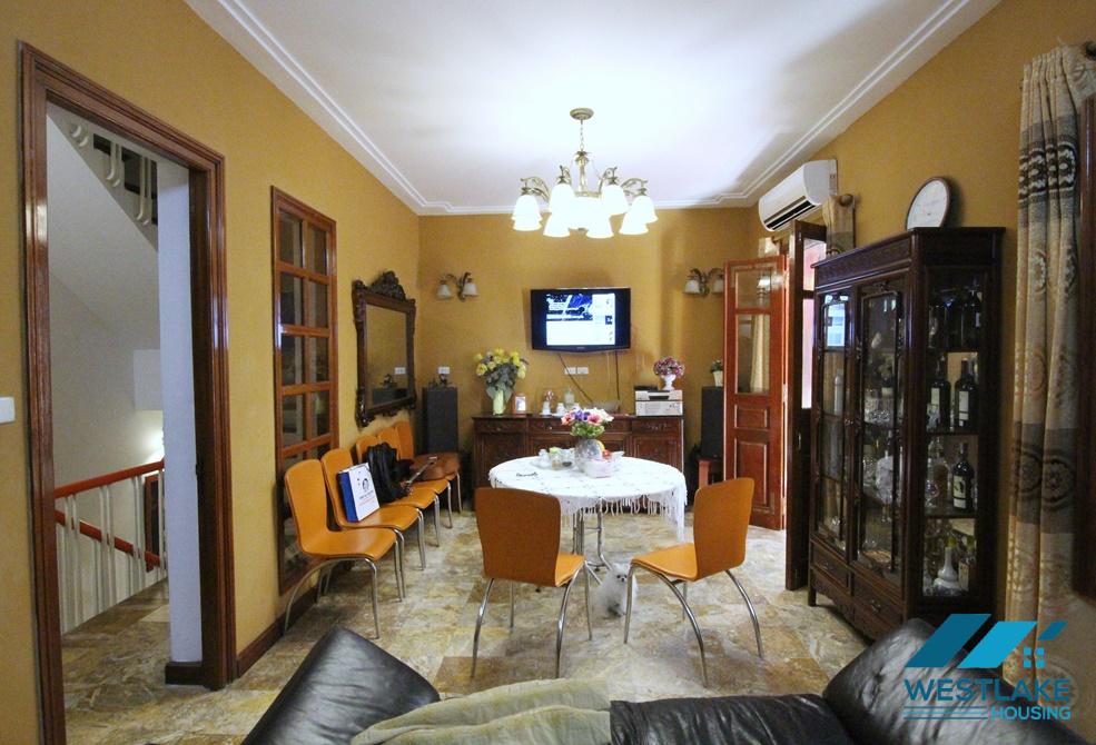 A big 6 bedroom house for rent in Tu Hoa, Tay Ho A big 6 bedroom house for rent in Tu Hoa, Tay Ho