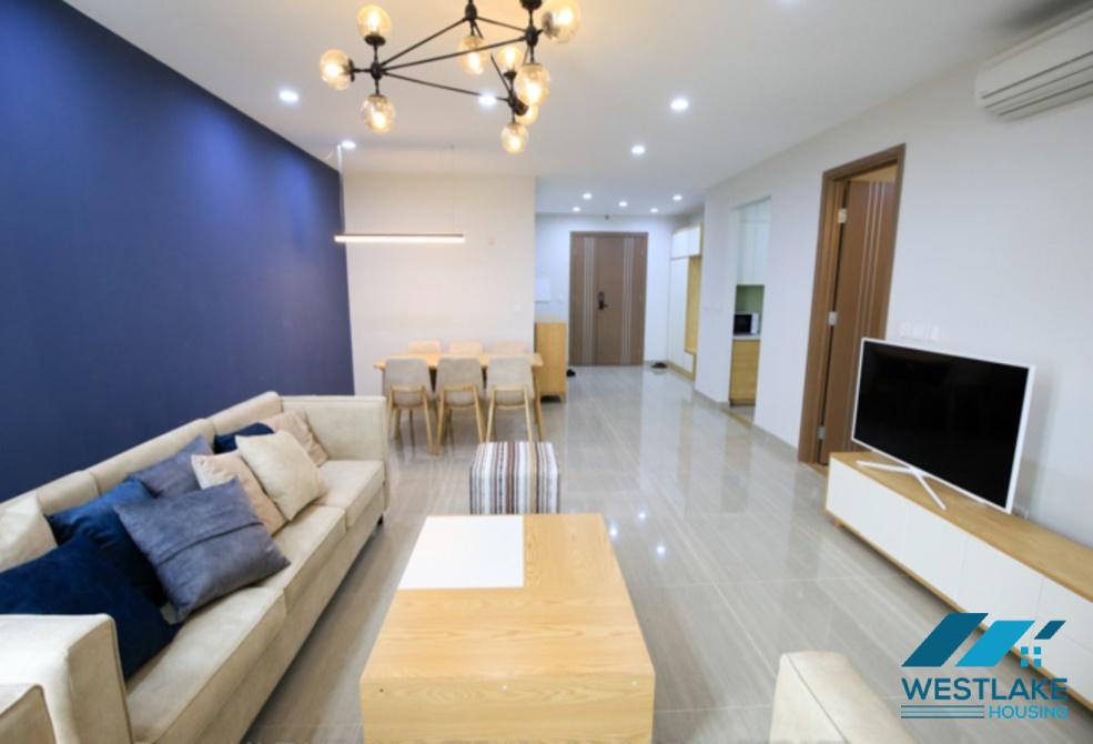 Căn hộ 3 phòng ngủ với tầm nhìn sân golf tuyệt đẹp tại Ciputra, Hà Nội