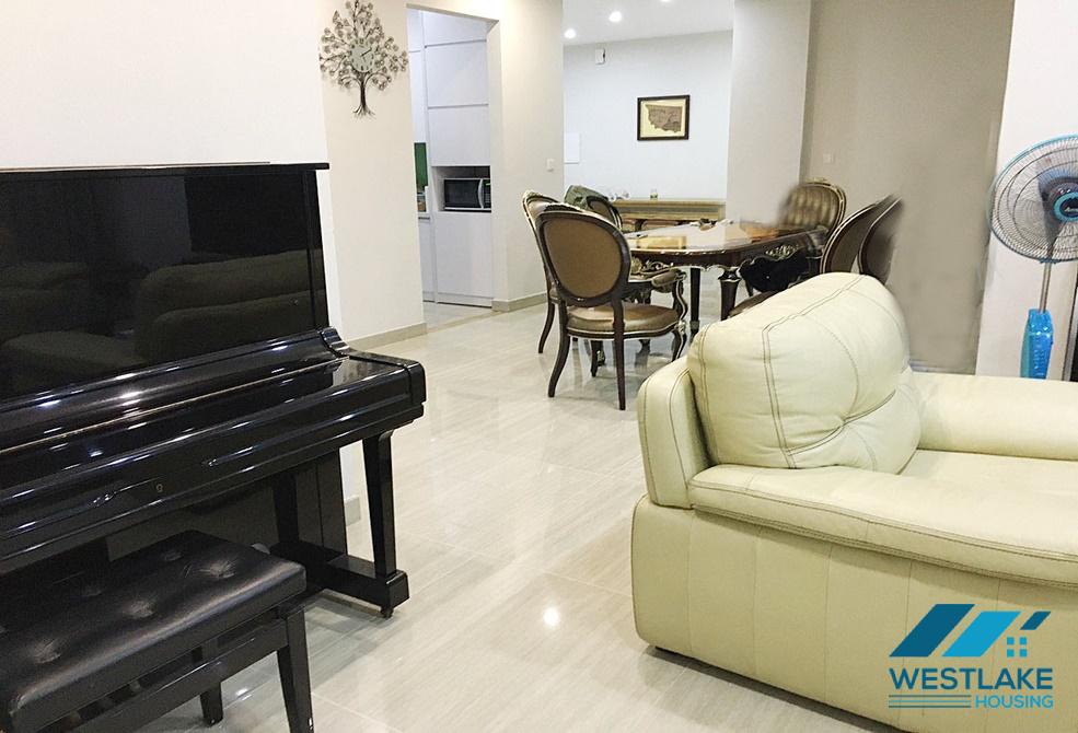 Căn hộ 3 phòng ngủ đầy đủ nội thất cho thuê tại Ciputra !