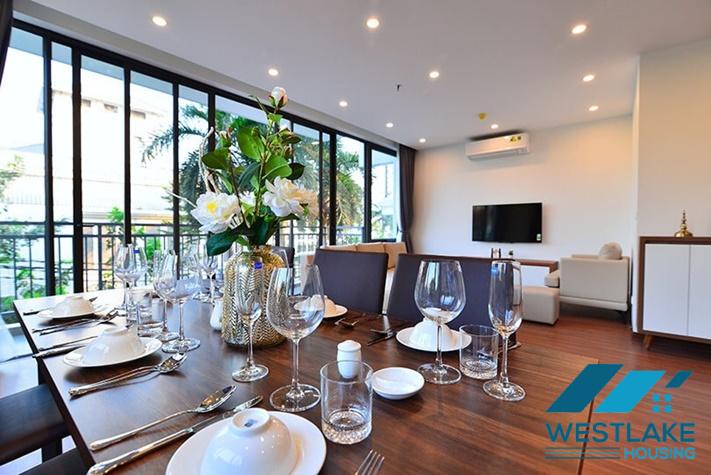 Modern 3 bedrooms apartment with huge balcony for rent in Tay Ho, Ha Noi Modern 3 bedrooms apartment with huge balcony for rent in Tay Ho, Ha Noi