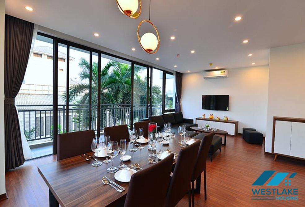 Beautiful 03 bedroom apartment with lake view for rent on Tu Hoa street, Tay Ho, Ha Noi Beautiful 03 bedroom apartment with lake view for rent on Tu Hoa street, Tay Ho, Ha Noi