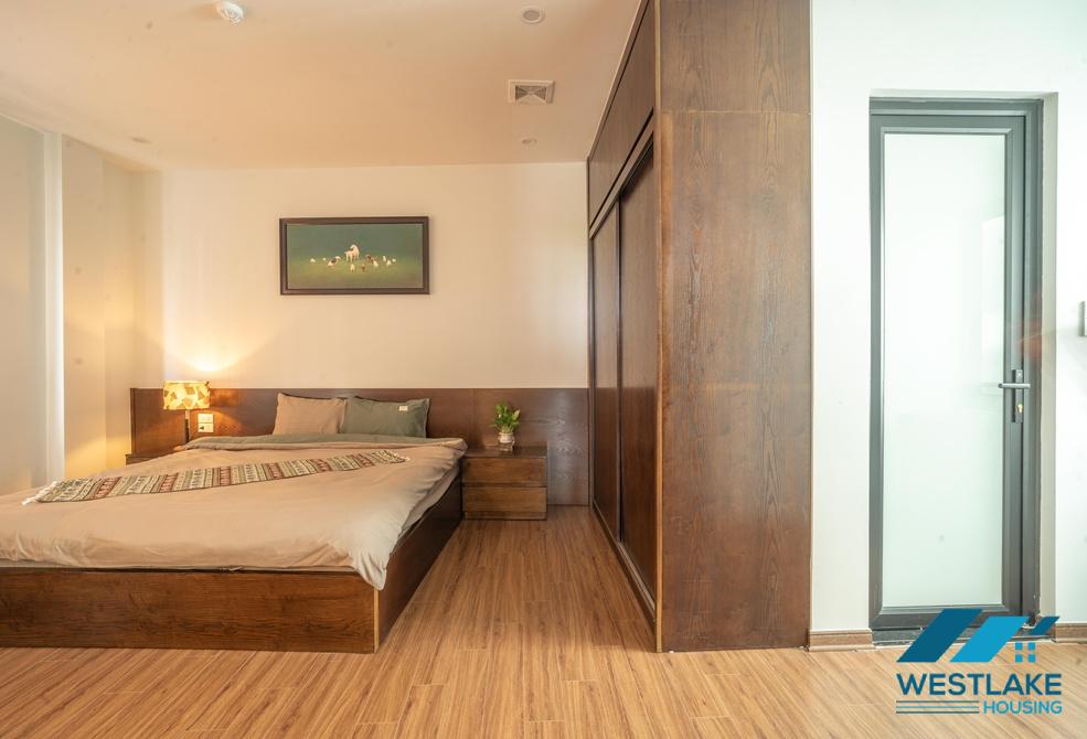 Cho Thuê Căn Hộ Dịch Vụ 2 Phòng Ngủ, Ban Công Rộng View Hồ Thoáng Sáng Tại Vũ Miện, Tây Hồ, Hà Nội Cho Thuê Căn Hộ Dịch Vụ 2 Phòng Ngủ, Ban Công Rộng View Hồ Thoáng Sáng Tại Vũ Miện, Tây Hồ, Hà Nội