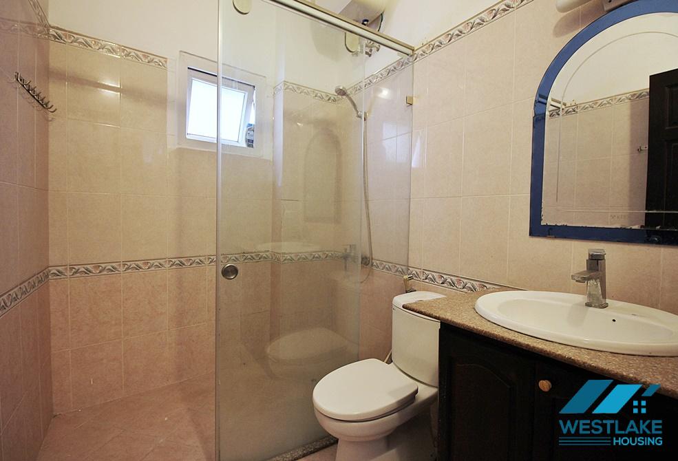 A cheap 4 bedroom house for rent in Tu Hoa, Tay Ho, Ha Noi A cheap 4 bedroom house for rent in Tu Hoa, Tay Ho, Ha Noi