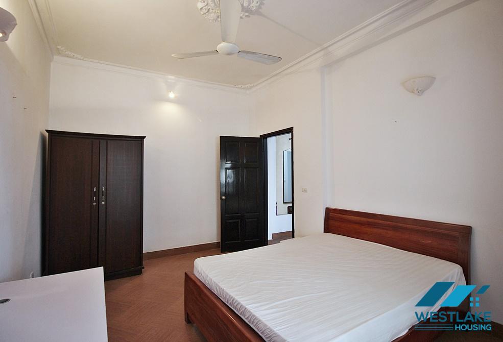 A cheap 4 bedroom house for rent in Tu Hoa, Tay Ho, Ha Noi A cheap 4 bedroom house for rent in Tu Hoa, Tay Ho, Ha Noi