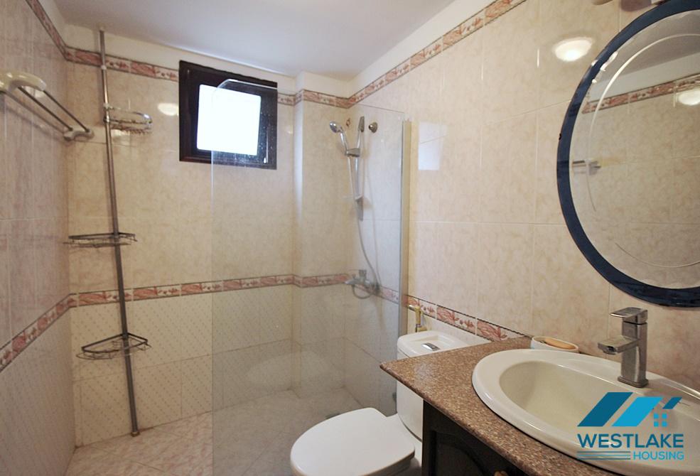 A cheap 4 bedroom house for rent in Tu Hoa, Tay Ho, Ha Noi A cheap 4 bedroom house for rent in Tu Hoa, Tay Ho, Ha Noi