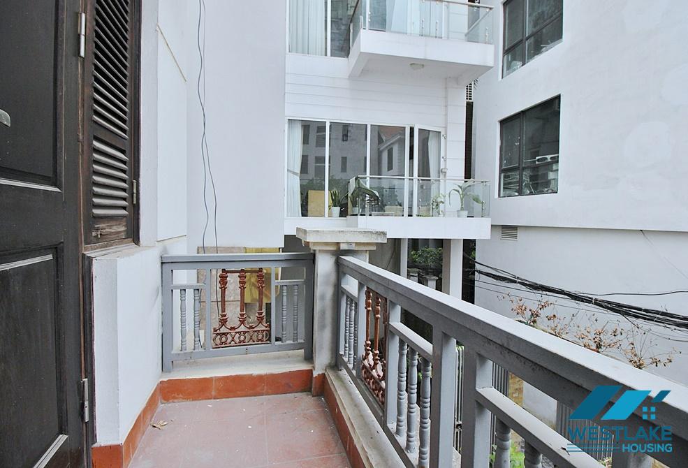 A cheap 4 bedroom house for rent in Tu Hoa, Tay Ho, Ha Noi A cheap 4 bedroom house for rent in Tu Hoa, Tay Ho, Ha Noi