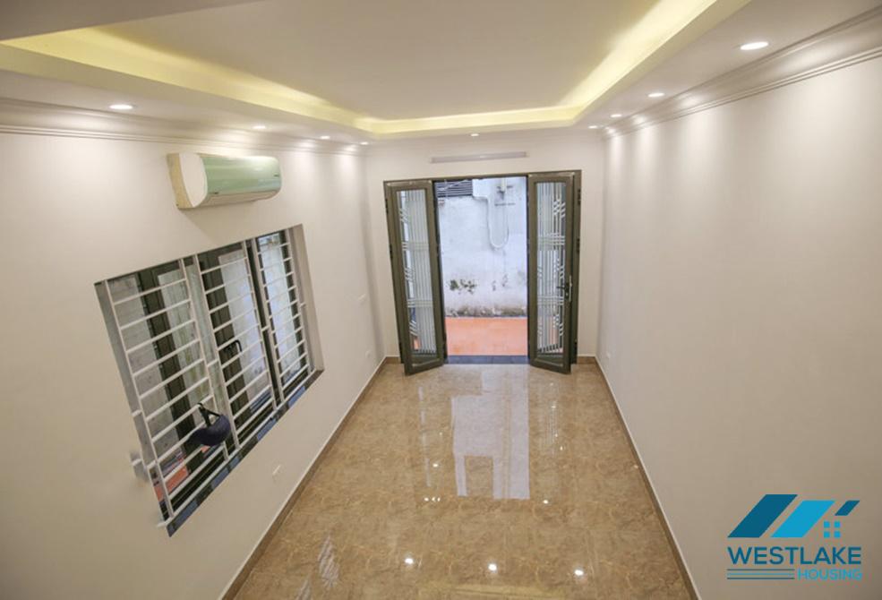 A new 4 bedroom house for rent in Tu Hoa, Tay Ho, Ha Noi A new 4 bedroom house for rent in Tu Hoa, Tay Ho, Ha Noi