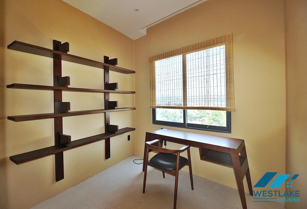 Bright 03 bedrooms apartment with nice view for rent in Tay Ho, Ha Noi Bright 03 bedrooms apartment with nice view for rent in Tay Ho, Ha Noi