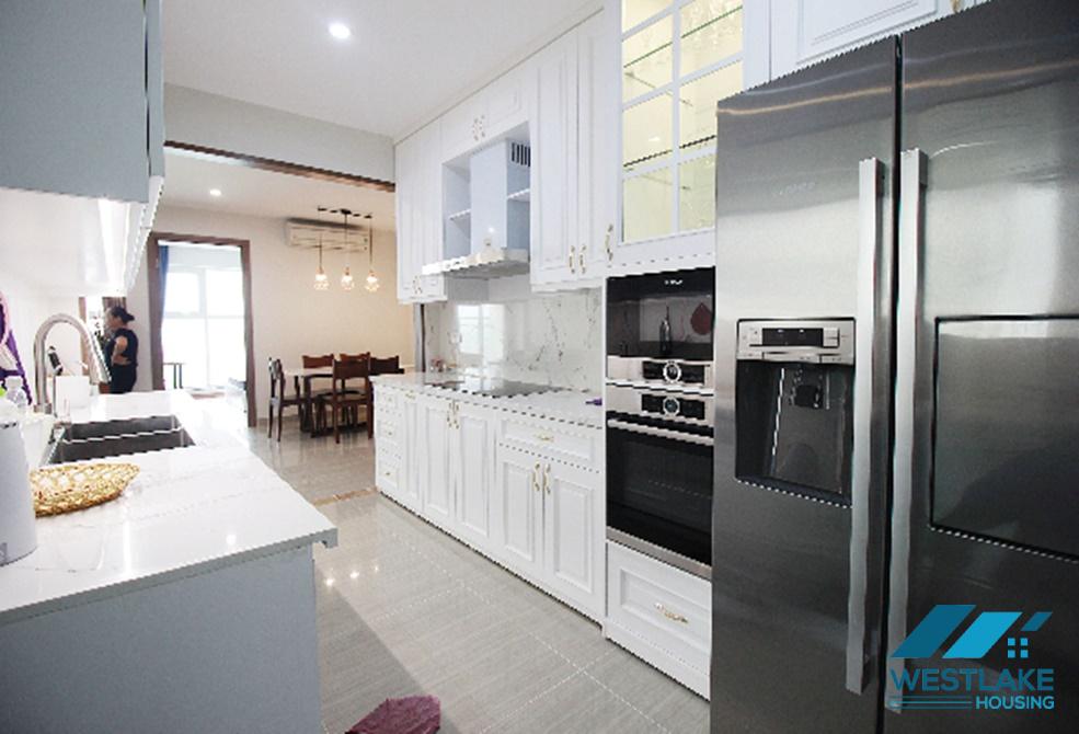 Cho thuê căn hộ 154m² đầy đủ nội thất tại khu đô thị Ciputra Cho thuê căn hộ 154m² đầy đủ nội thất tại khu đô thị Ciputra