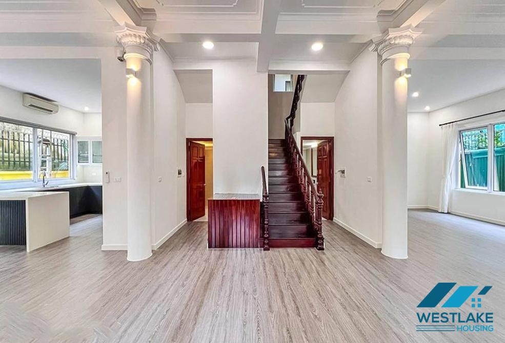 Renovated 05-bedrooms house with swimming pool for rent in Tay Ho, Ha Noi Renovated 05-bedrooms house with swimming pool for rent in Tay Ho, Ha Noi