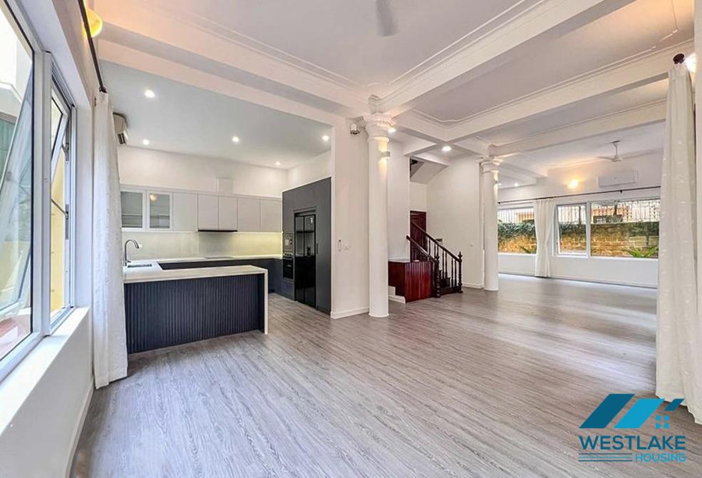 Renovated 05-bedrooms house with swimming pool for rent in Tay Ho, Ha Noi Renovated 05-bedrooms house with swimming pool for rent in Tay Ho, Ha Noi