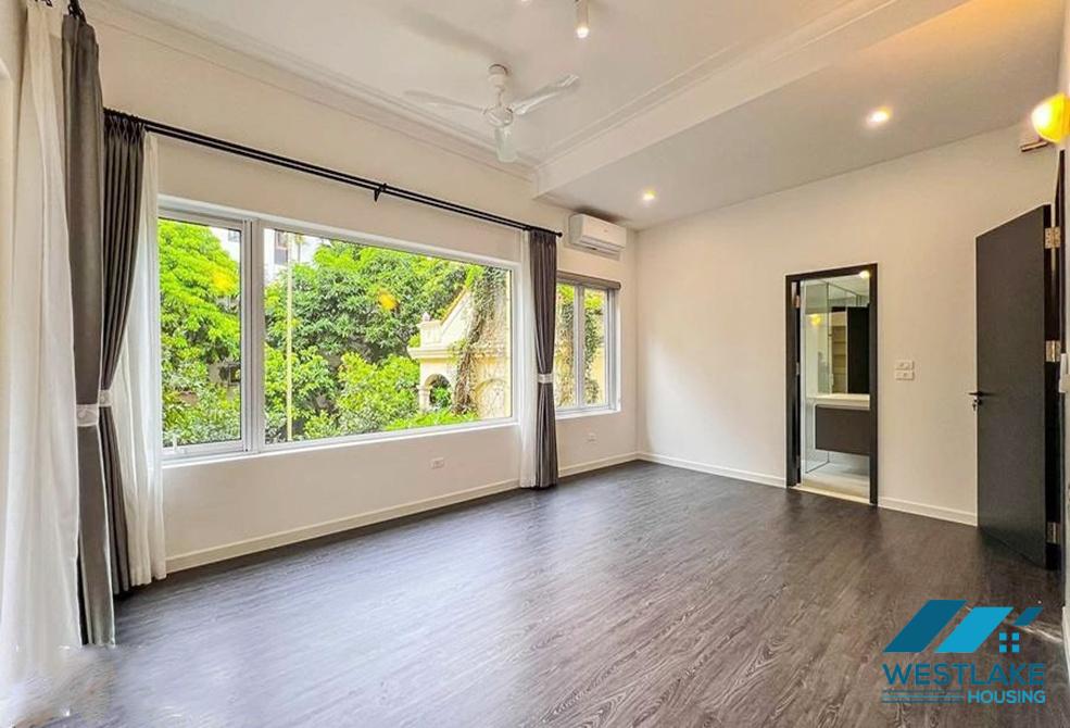 Renovated 05-bedrooms house with swimming pool for rent in Tay Ho, Ha Noi Renovated 05-bedrooms house with swimming pool for rent in Tay Ho, Ha Noi