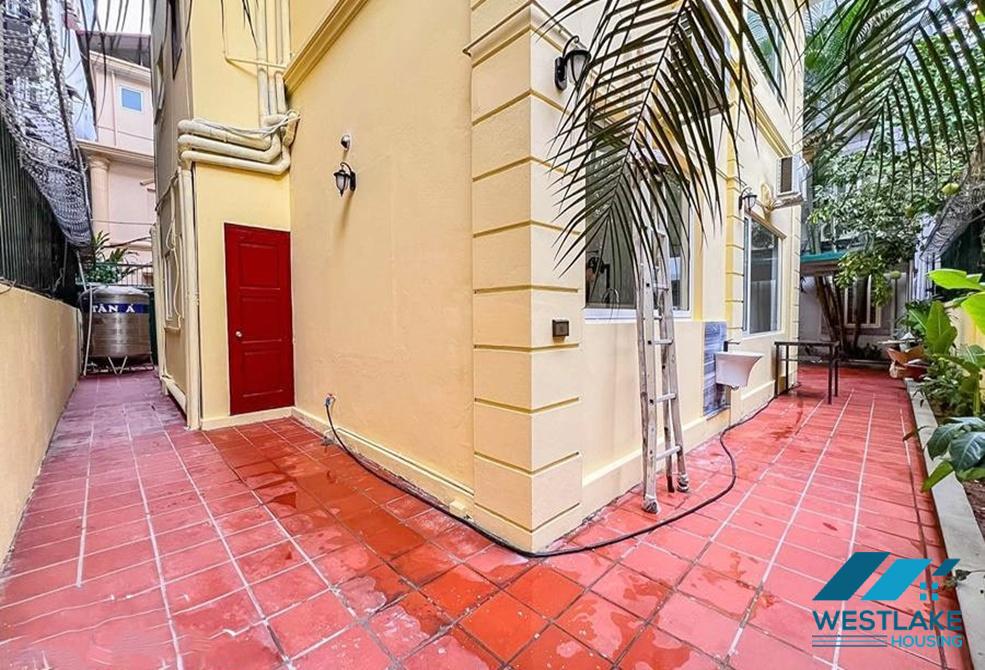 Renovated 05-bedrooms house with swimming pool for rent in Tay Ho, Ha Noi Renovated 05-bedrooms house with swimming pool for rent in Tay Ho, Ha Noi