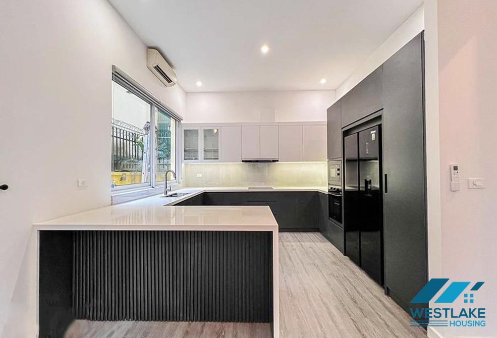 Nhà 5 Phòng Ngủ Mới Cải Tạo Lại Đẹp, Hiện Đại Có Hồ Bơi Ngoài Trời Cho Thuê Tại Tây Hồ, Hà Nội Nhà 5 Phòng Ngủ Mới Cải Tạo Lại Đẹp, Hiện Đại Có Hồ Bơi Ngoài Trời Cho Thuê Tại Tây Hồ, Hà Nội