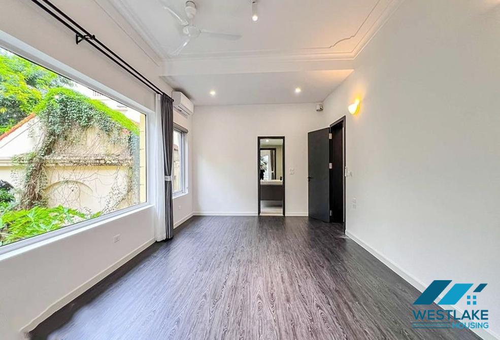 Nhà 5 Phòng Ngủ Mới Cải Tạo Lại Đẹp, Hiện Đại Có Hồ Bơi Ngoài Trời Cho Thuê Tại Tây Hồ, Hà Nội Nhà 5 Phòng Ngủ Mới Cải Tạo Lại Đẹp, Hiện Đại Có Hồ Bơi Ngoài Trời Cho Thuê Tại Tây Hồ, Hà Nội