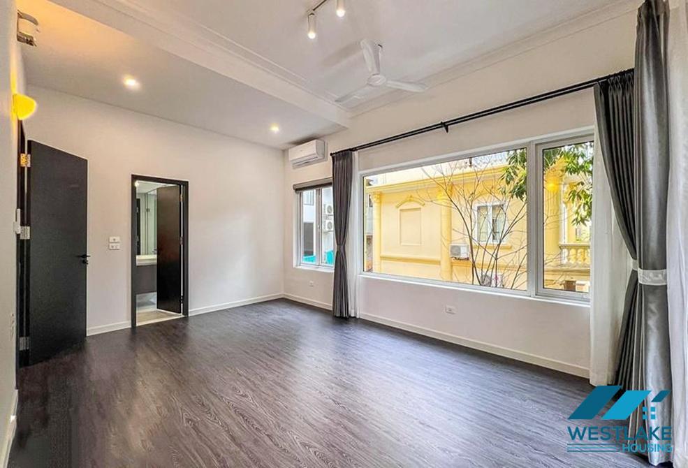 Nhà 5 Phòng Ngủ Mới Cải Tạo Lại Đẹp, Hiện Đại Có Hồ Bơi Ngoài Trời Cho Thuê Tại Tây Hồ, Hà Nội Nhà 5 Phòng Ngủ Mới Cải Tạo Lại Đẹp, Hiện Đại Có Hồ Bơi Ngoài Trời Cho Thuê Tại Tây Hồ, Hà Nội