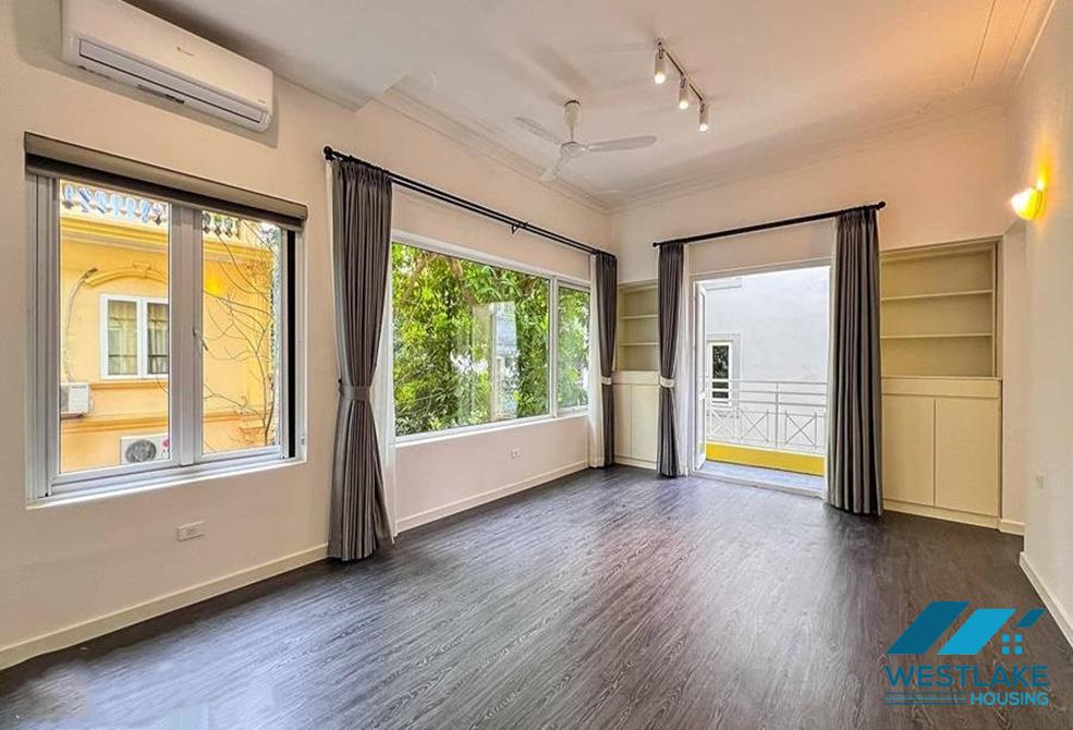 Nhà 5 Phòng Ngủ Mới Cải Tạo Lại Đẹp, Hiện Đại Có Hồ Bơi Ngoài Trời Cho Thuê Tại Tây Hồ, Hà Nội Nhà 5 Phòng Ngủ Mới Cải Tạo Lại Đẹp, Hiện Đại Có Hồ Bơi Ngoài Trời Cho Thuê Tại Tây Hồ, Hà Nội