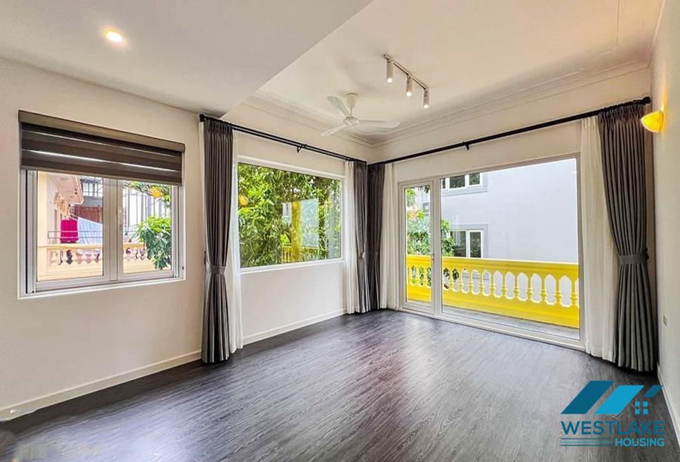 Nhà 5 Phòng Ngủ Mới Cải Tạo Lại Đẹp, Hiện Đại Có Hồ Bơi Ngoài Trời Cho Thuê Tại Tây Hồ, Hà Nội Nhà 5 Phòng Ngủ Mới Cải Tạo Lại Đẹp, Hiện Đại Có Hồ Bơi Ngoài Trời Cho Thuê Tại Tây Hồ, Hà Nội