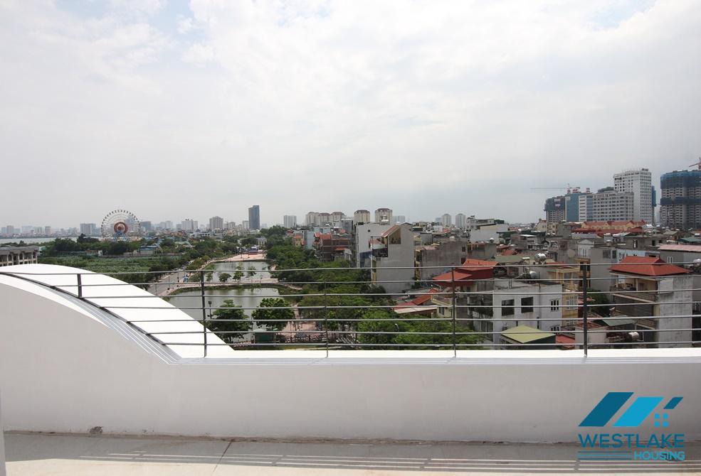 Cho Thuê Căn Hộ 2 Phòng Ngủ Có Sân Thượng Rộng Nhìn Ra Công Viên Nước Tại Tây Hồ, Hà Nội.