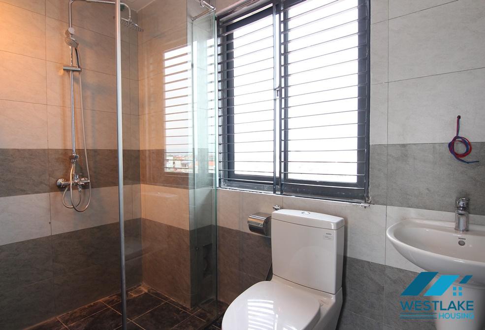 Cho Thuê Căn Hộ 2 Phòng Ngủ Có Sân Thượng Rộng Nhìn Ra Công Viên Nước Tại Tây Hồ, Hà Nội. Cho Thuê Căn Hộ 2 Phòng Ngủ Có Sân Thượng Rộng Nhìn Ra Công Viên Nước Tại Tây Hồ, Hà Nội.