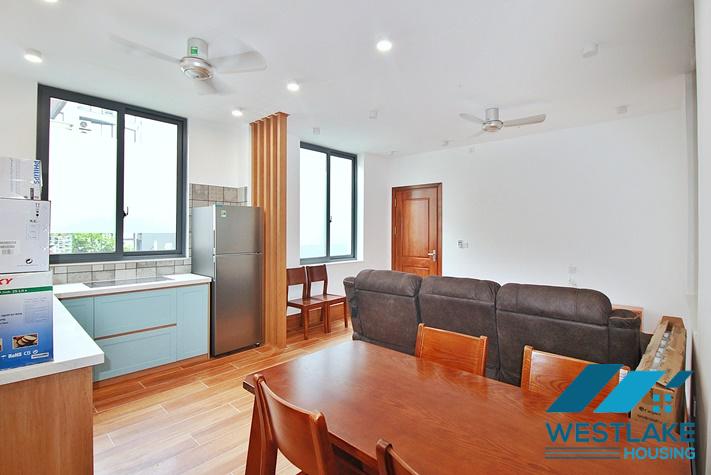 Cho Thuê Căn Hộ Một Phòng Ngủ Hoàn Toàn Mới, Rộng Thoáng Tại Tây Hồ, Hà Nội