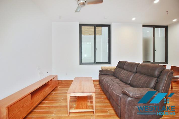  Cho Thuê Căn Hộ Một Phòng Ngủ Hoàn Toàn Mới, Rộng Thoáng Tại Tây Hồ, Hà Nội