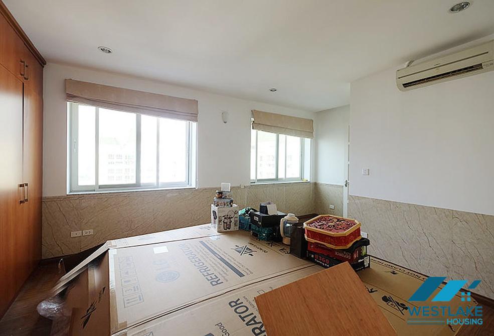 An amazingly nice and affordable penthouse apartment for rent in E tower, Ciputra