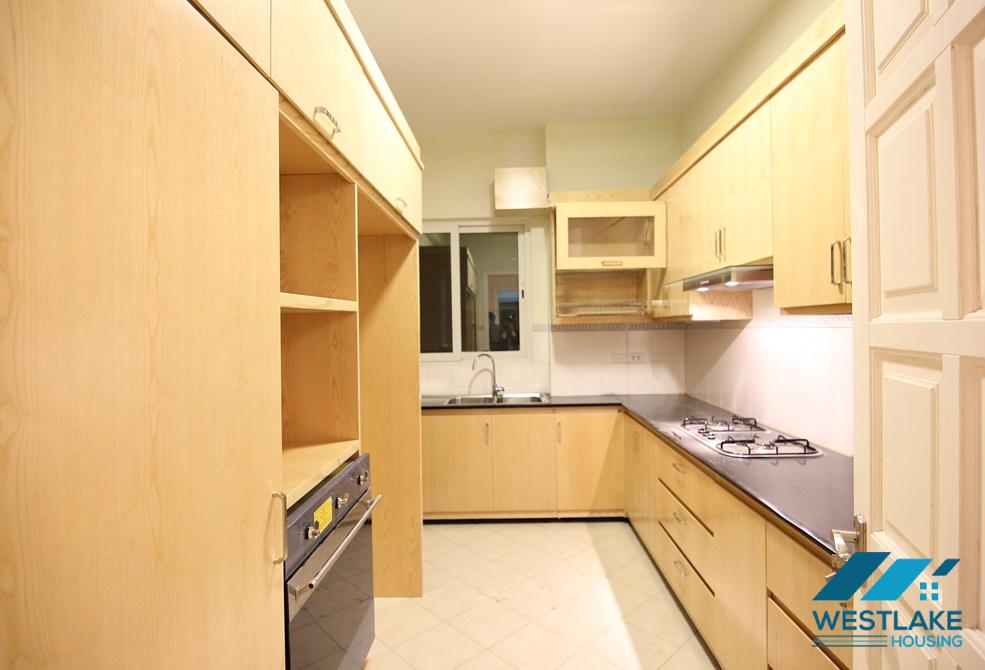 Brandnew E Tower apartment to rent in Ciputra, 153sqm, 3 bedrooms, Tay Ho, Ha Noi